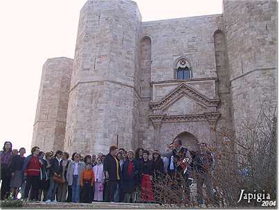 Foto di gruppo a Castel del Monte
